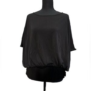 Chico’s batwing banded hem top